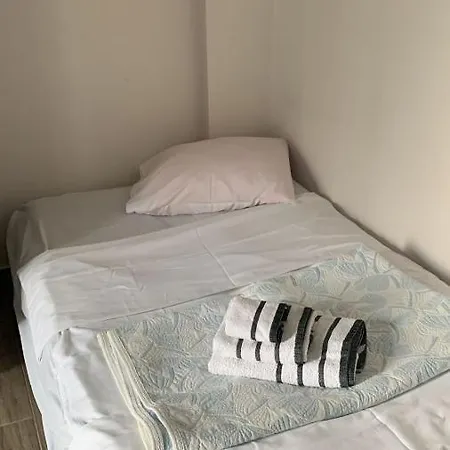 Comfort And Seaview Nea Paralia Lägenhet